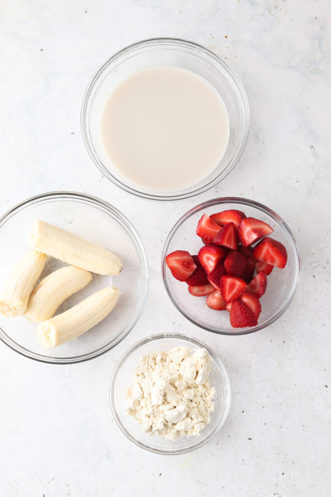 banana smoothie bowl ingredients in a bowl