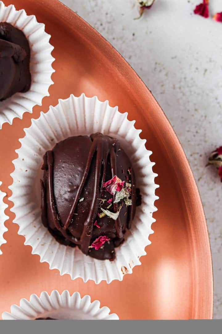 Dairy Free Chocolate Truffles (Paleo, Vegan) Allianna's Kitchen