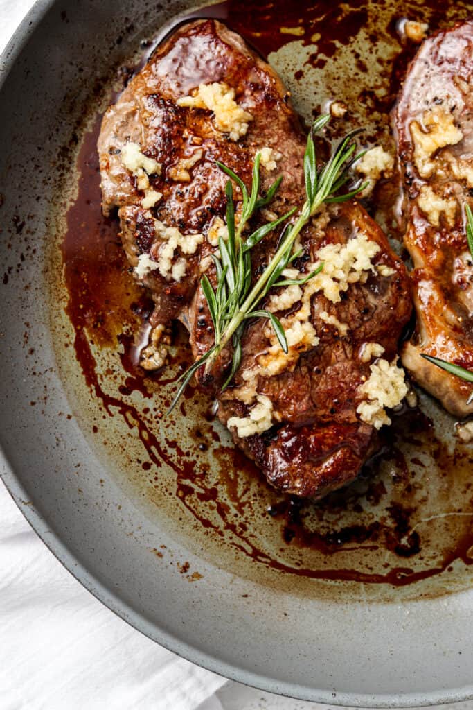 Steak Date Night Dinner with Garlic Aioli (Paleo, Whole30, Keto