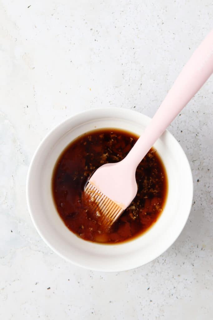 honey sriracha salmon sauce in a bowl