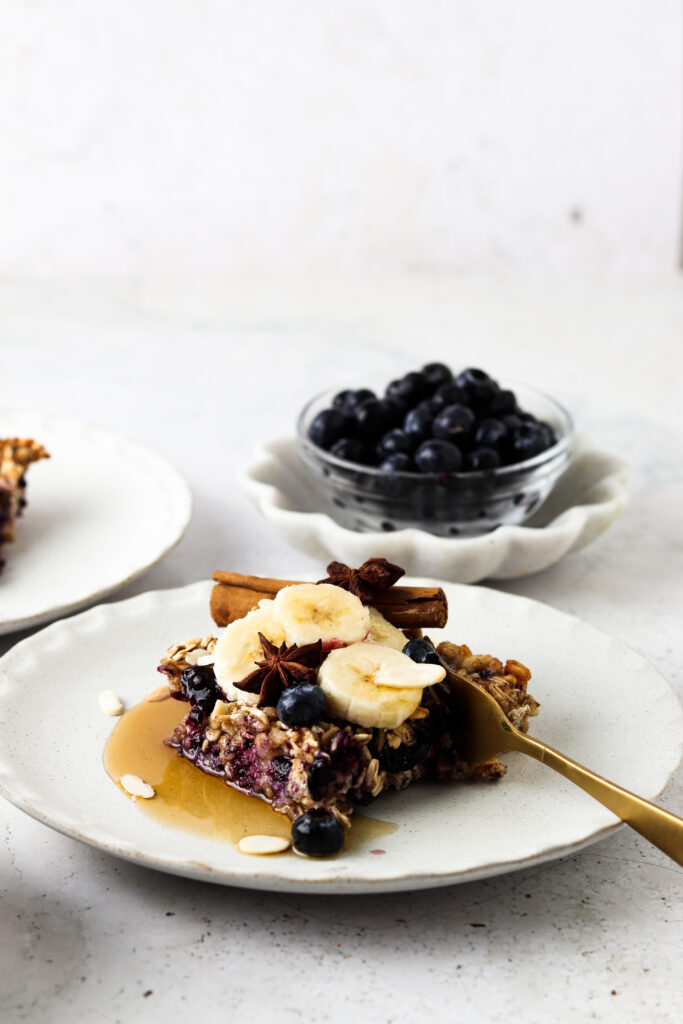 blueberry oat bake on a plate