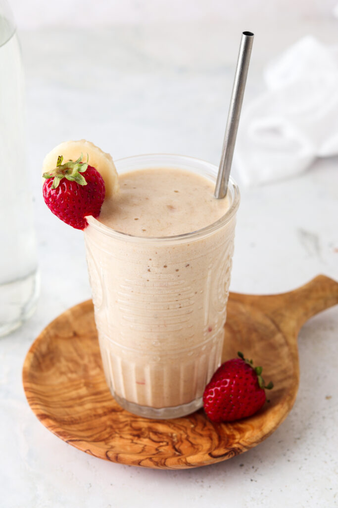 close up shot of the banana mango smoothie