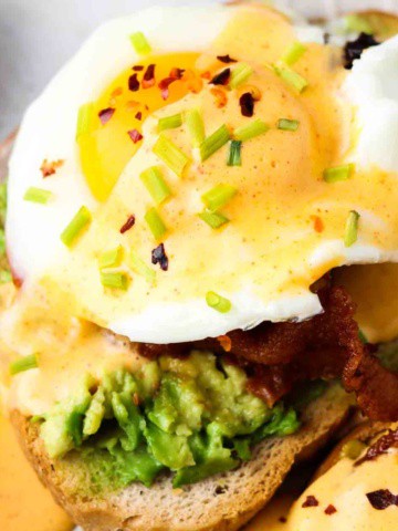 paleo hollandaise sauce on toast