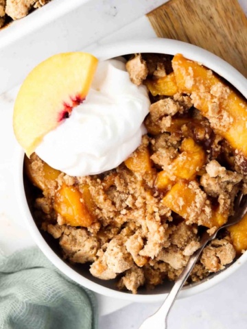 cropped vegan peach cobbler 1.jpg